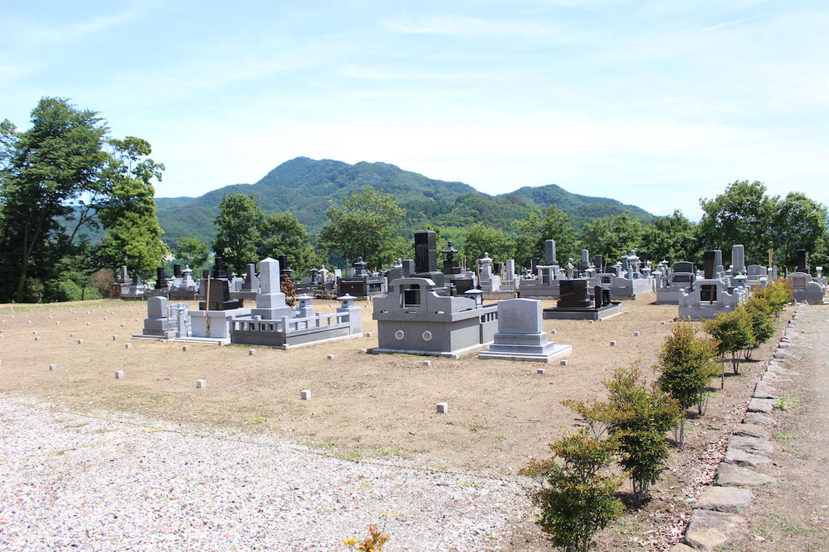 御代田藤塚霊園（みよたふじつかれいえん）