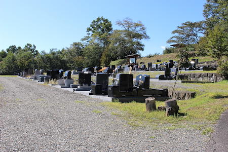 荻原公園墓地（おぎわらこうえんぼち）