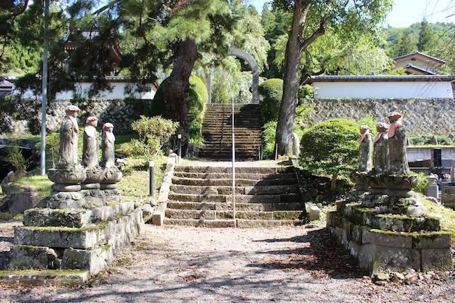 長谷寺墓地（ちょうこくじぼち）