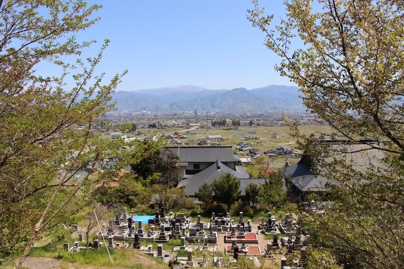 天照寺墓地長野市篠ノ井