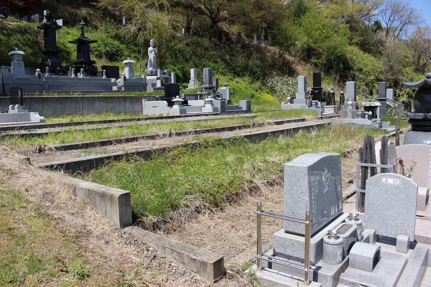 天照寺墓地長野市篠ノ井