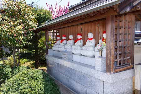 地蔵寺墓地（じぞうじぼち）