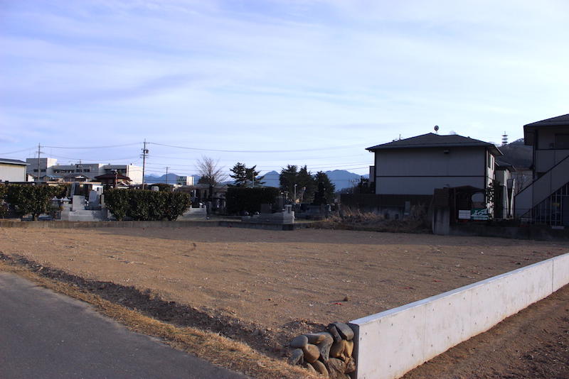 下塩尻霊園（しもしおじりれいえん）