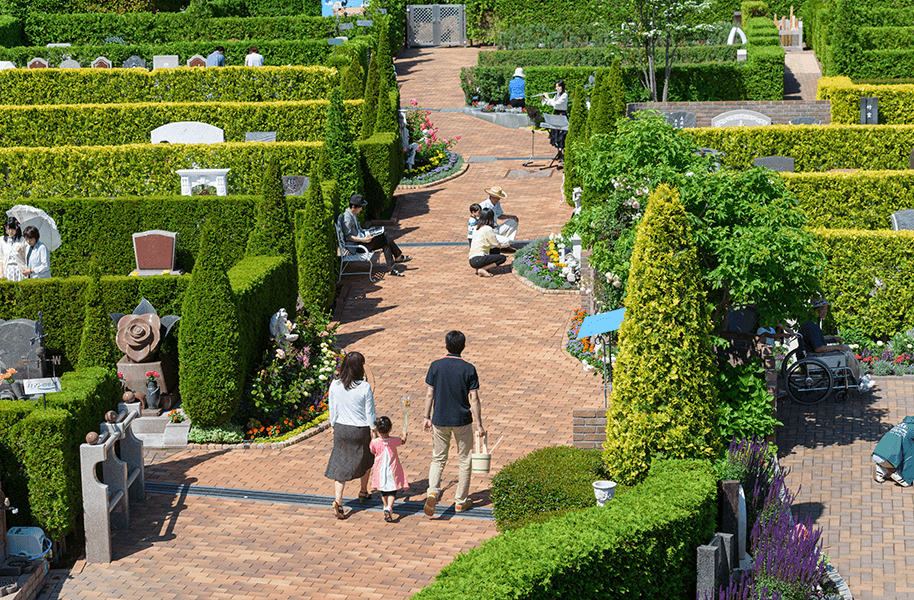 花と緑に囲まれた公園墓地エンゼルパーク