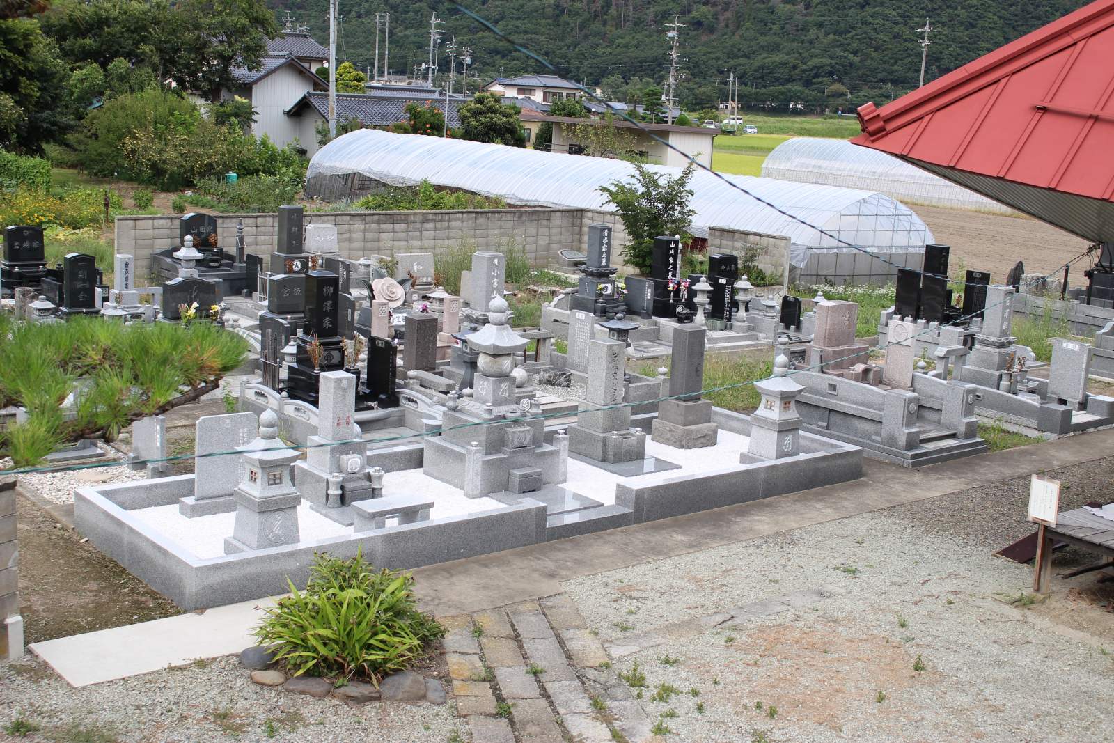 如法寺霊園の全景