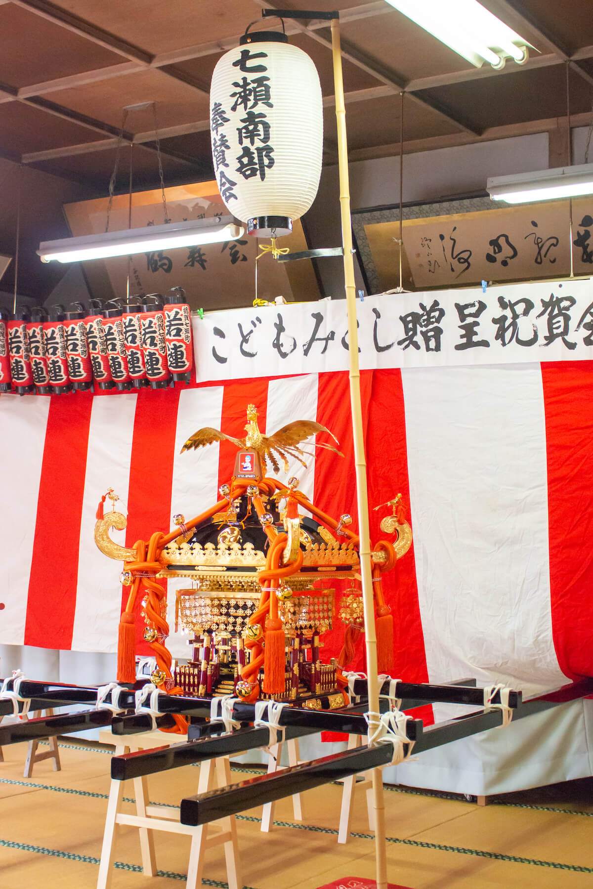 長野市七瀬南部地区の皆様へお神輿贈呈。記念撮影