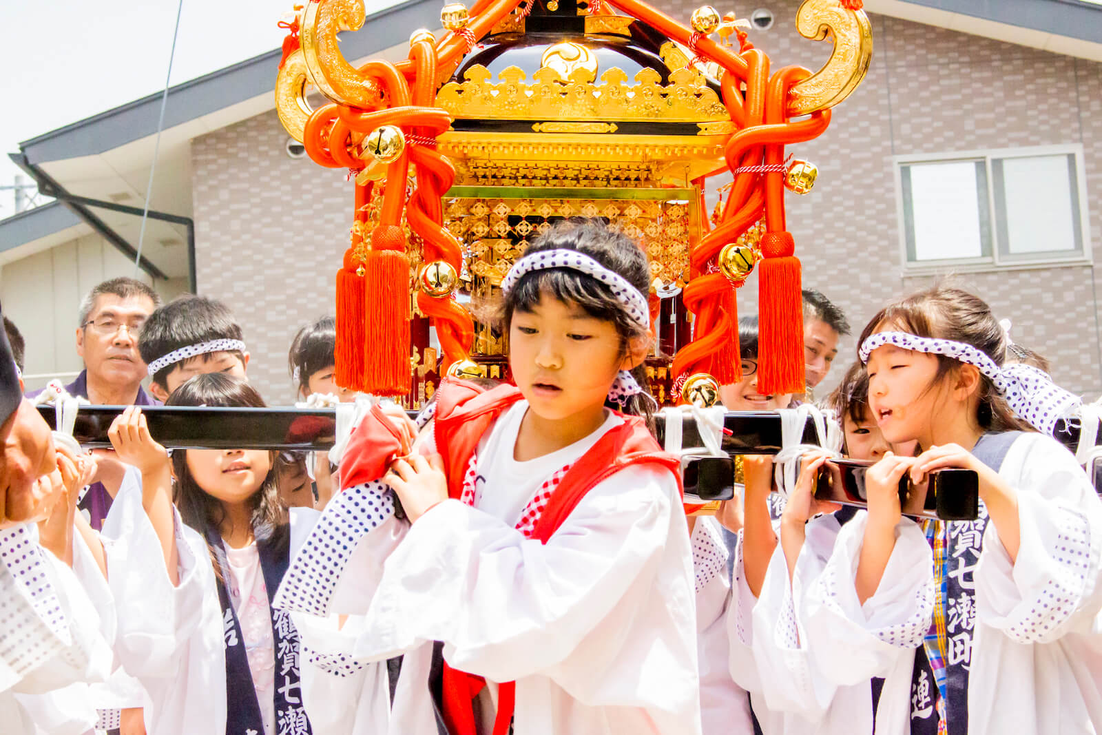 長野市七瀬南部地区の皆様へお神輿贈呈。記念撮影