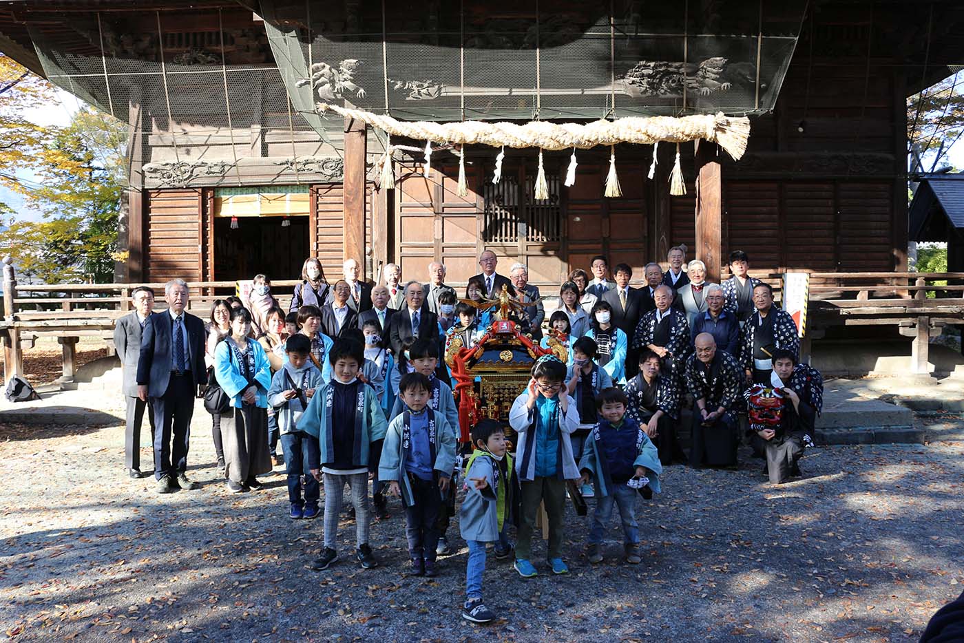 長野市吉田東町区の皆様へお神輿贈呈