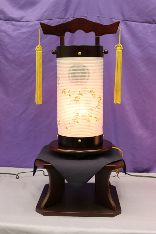 デザイン性重視の盆提灯（写真2602_2）