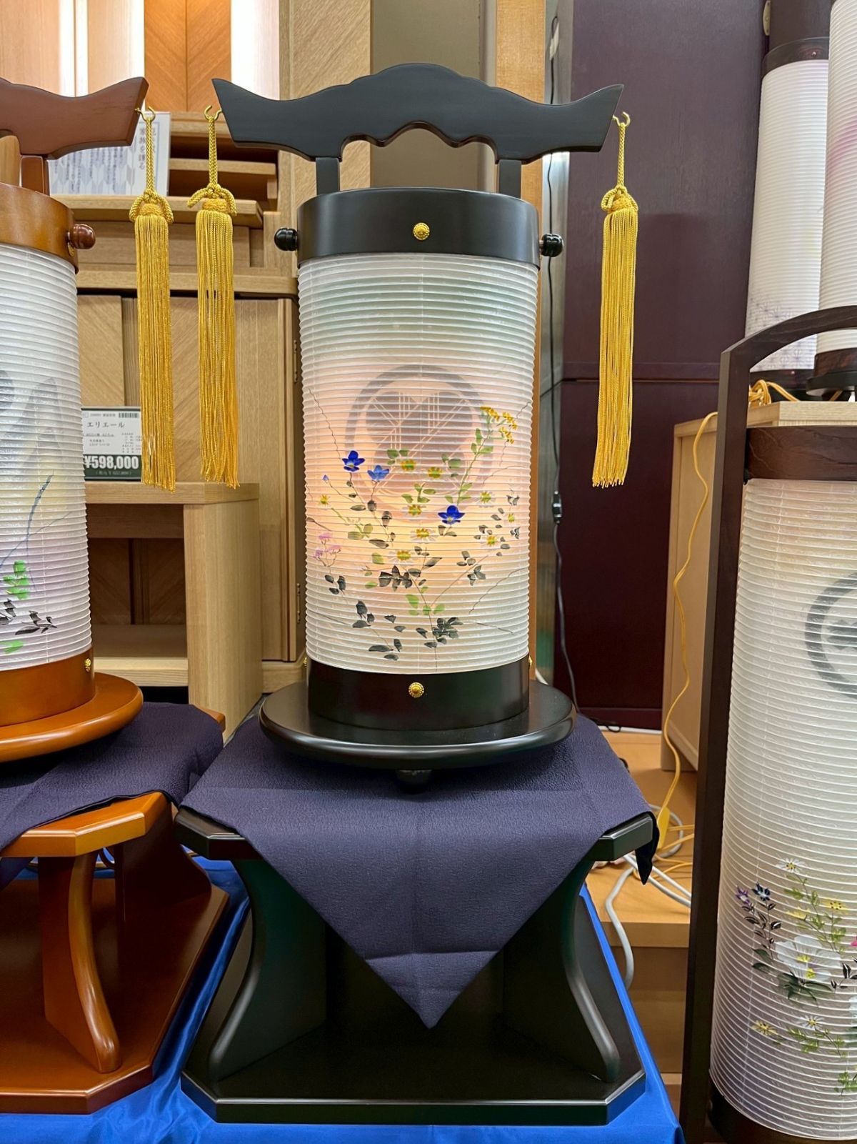 置くタイプの家紋入盆提灯